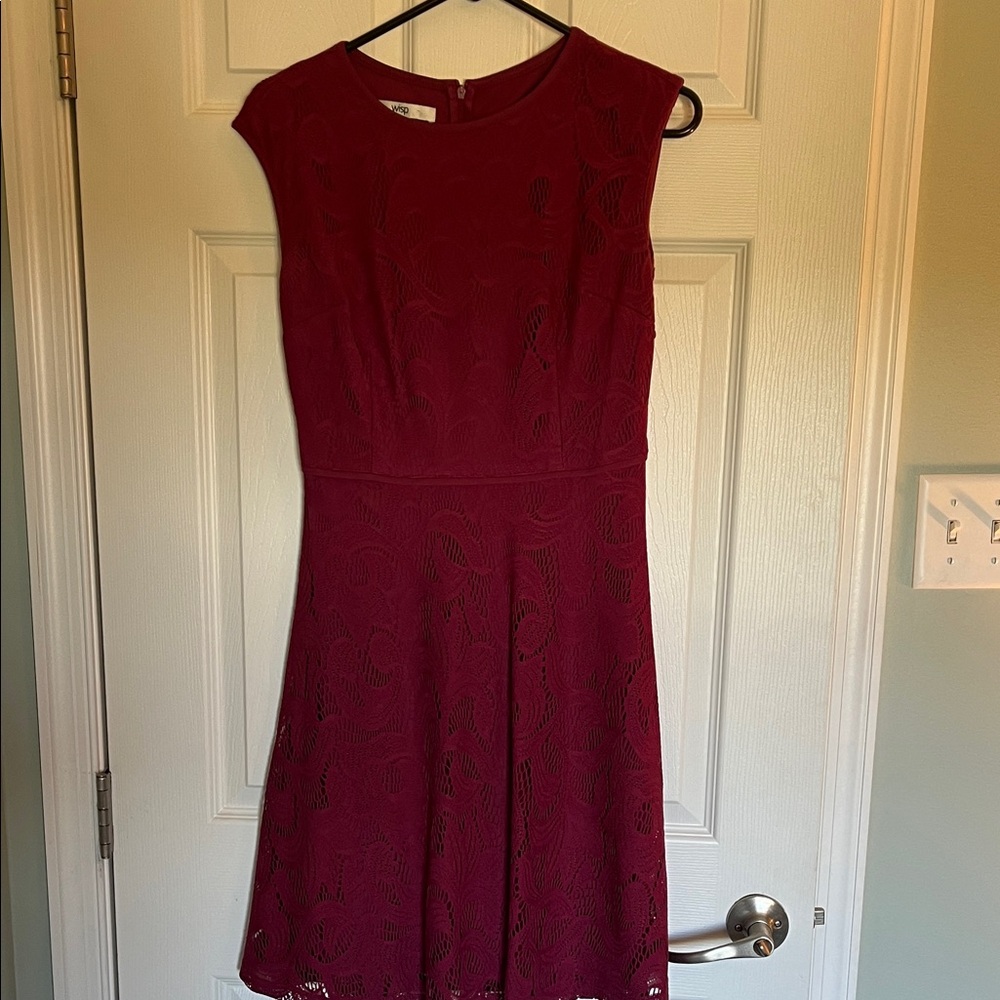 Like new- Chic Lace Mini Dress in Rich Burgundy